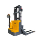 1500 kilos / 3.5 metros Apilador Compacto Full Eléctrico Base Ancha Marca RHER