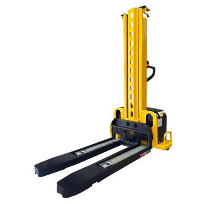 1.200 Kg / 1.5 Metros Apilador Autocargable RHER Full eléctrico LITIO